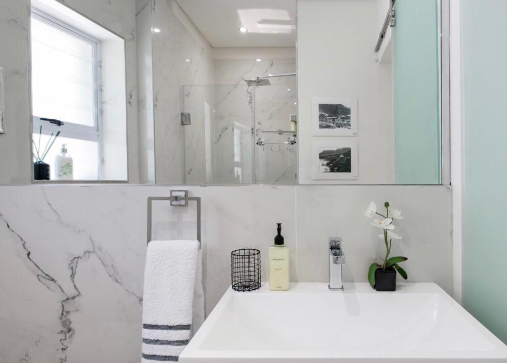 Badgemore Villa Guesthouse Cape Town Ngoại thất bức ảnh